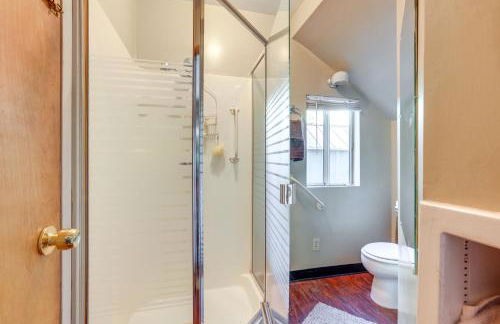 Auburn Cottage with Patios and Garden - 3 Mi to Town! - Foto 11