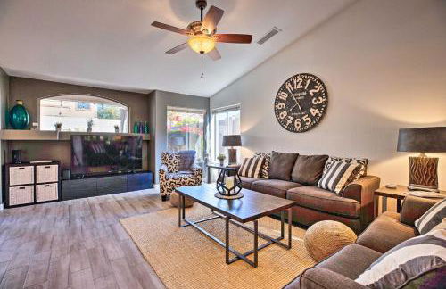 Close to Hikes! Snowbird Oasis with Pool in Estrella - Foto 6