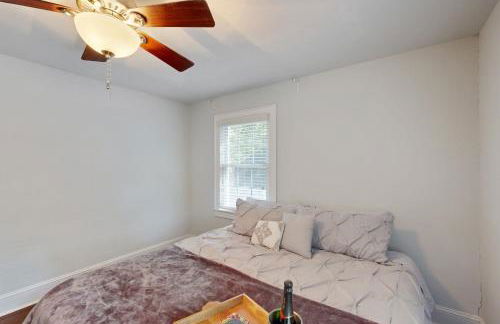 3 Mi to Dtwn Charlotte! Quiet Haven with Fenced Yard - Foto 21