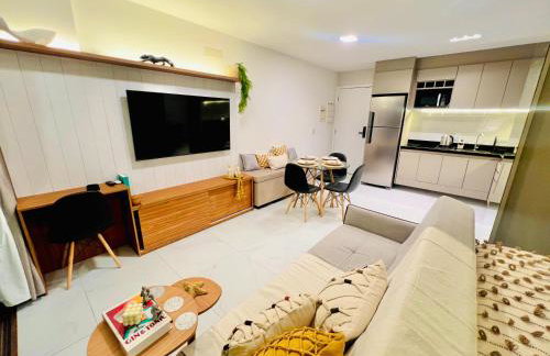 Flat Luxo com Coworking, Academia e Rooftop - WiFi 1Gb - Beira Mar 4 min - Foto 9