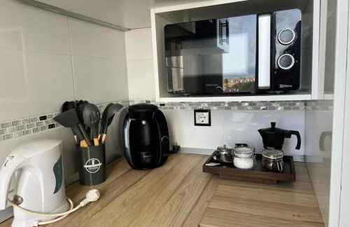 Espectacular apartamento junto al mar, con piscina en Málaga - Photo 23