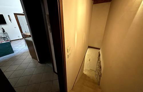 Mansarda con balcone nel cuore di Brenzone sul Garda - Foto 27