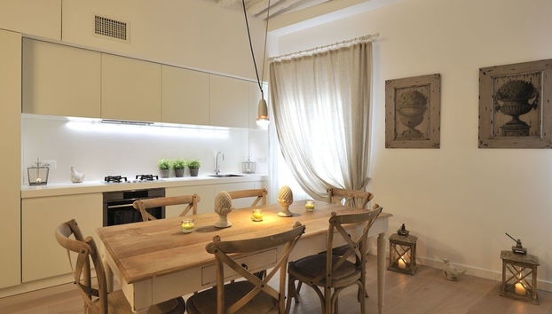 Arcimboldo - Foto 5, Servicio de comidas en la habitación