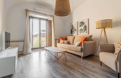 Apartamentos con vistas en el casco histórico - El Patio - Foto 1