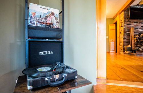 Cozy private cabin near Okemo! Large Hot tub! - Foto 13