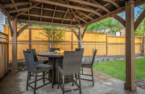 Work-Friendly 3BR Home w Office Fast WiFi - Foto 6