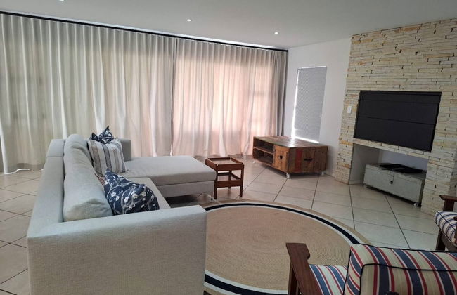 Oosiesrus - Charming Langebaan Villa With Garden View - Foto 30