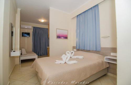 Flisvos Rooms - Photo 11