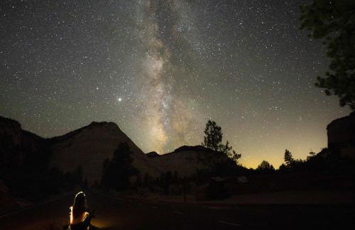 Yurt Overlook #8 with AC and Private Bath King Suite - Foto 18