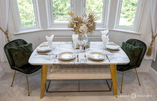 Park Views by Grandeur Property - Photo 3