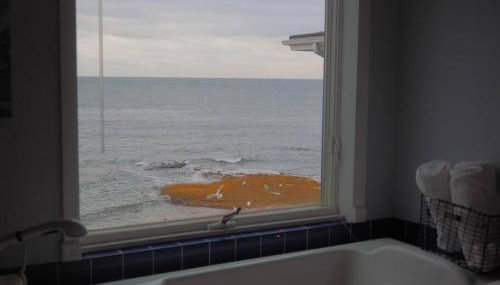 Casa al Mare Beachfront Retreat King Bed Near Yale - Foto 2