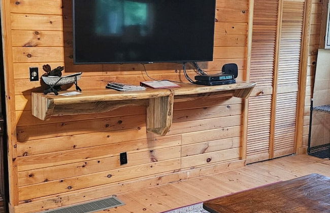 Butler's Bay Teal Lake Cabin - Photo 13