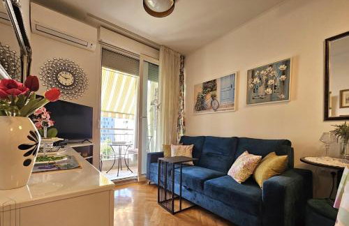 Aureola Center Apartment - Photo 3