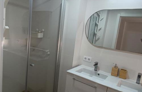 Fantástico piso con piscina y balcón en el Medano - Foto 14