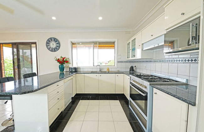 Doncaster Brick Family Home - Foto 16