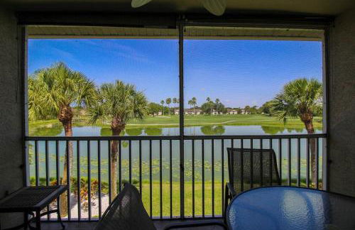 Magnificent 2 BR Lakefront Condo in Heritage Oaks - Foto 1