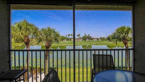 Magnificent 2 BR Lakefront Condo in Heritage Oaks - Foto 1