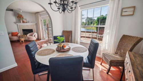 Pondside Perch - Your Waterfront Retreat home - Foto 5