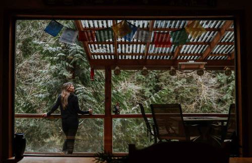 Chase's River Cabin - Hot-tub Firepit & Fireplace - Foto 11