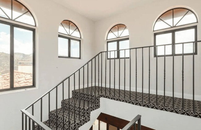 20 Acre Panoramic View Estate Hot Tub, Pickleball & Game Room - Photo 27