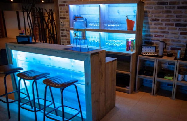 Villa With Swimming Pool in Erembodegem - Photo 24