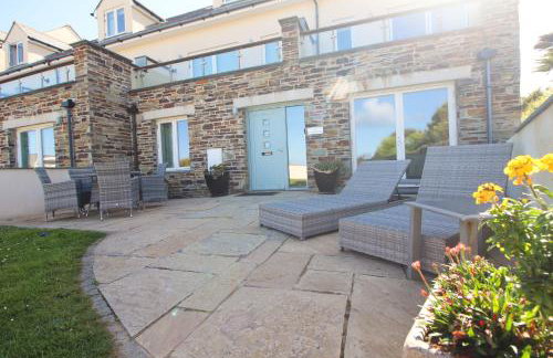 BEACHSIDE SPACIOUS apartment, private garden - Foto 17