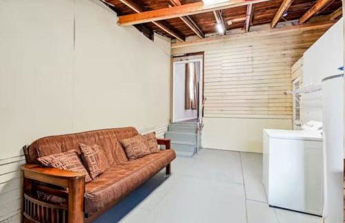 Penthouse on Claiborne - Foto 19