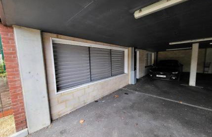 Luxury Two Bed Apartment w Car Parking, by Station - Foto 5