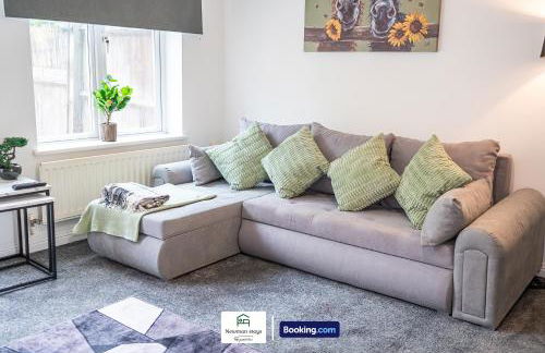 Charming Entire House By Newman Stays Short Lets & Serviced Accommodation Bingham With Free WiFi, Smart TV & Great Location - Foto 12