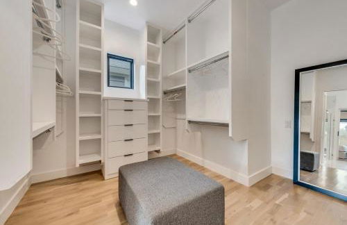 Mod Squad - Photo 60