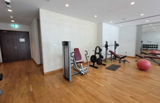 WelHome - Charming Breathtaking 1BR Apt. In Damac Hills - Photo 24