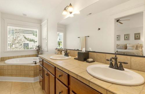 Ponderosa Escape Stunning Location Incredible Game Room Urban Trail System AC EV-charger - Photo 22