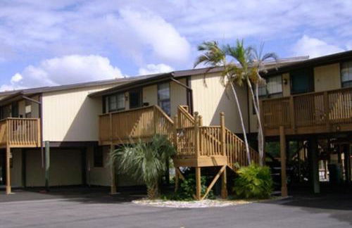 River Wilderness Waterfront Cabins - Photo 20