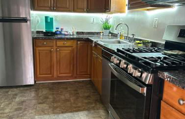 3BR W/ BASEMENT HOME 'THE LION’S DEN' - Foto 2