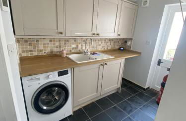 April Cottage - Photo 52