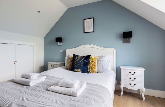 Elegant 2 Bed Flat with Balcony in Finchley - Foto 5