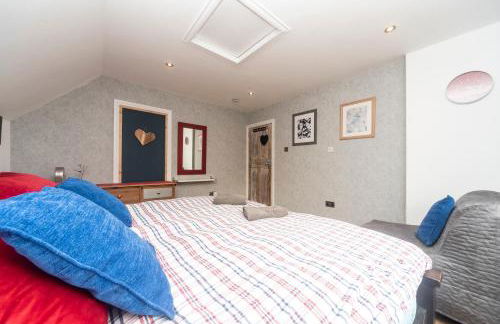 6 bedrooms beautiful home 3 bathrooms, quiet location with garden near Legoland Windsor Heathrow - Foto 43