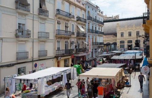 SingularStays Valencia Center - Photo 15