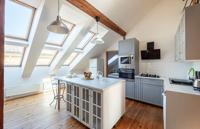 Spacious 2-level apart National Theatre - Foto 15