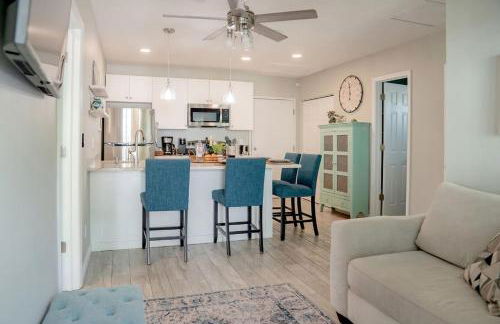 Cozy Coastal Cottage Whole House Sleeps 10 - Foto 21