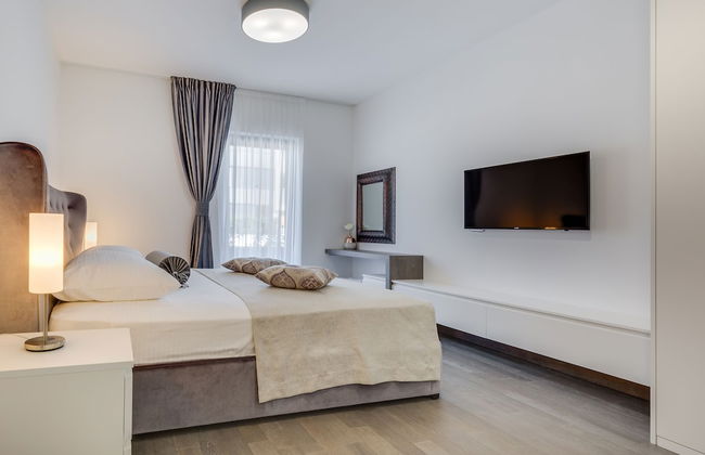 Shell Luxury Residences - Photo 50