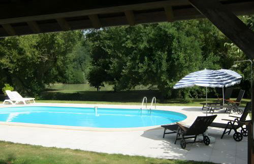 Le Four À Pain Du Moulin Lasnier - Foto 1