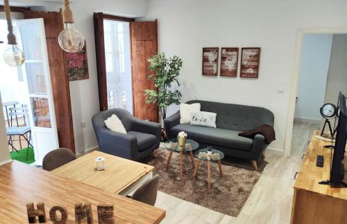 Apartamento 'Mini Jungle' en el corazón de Cádiz - Foto 1