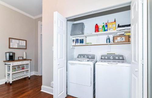 Cheerful 2-Bedroom Cottage in Downtown Noblesville - Foto 30