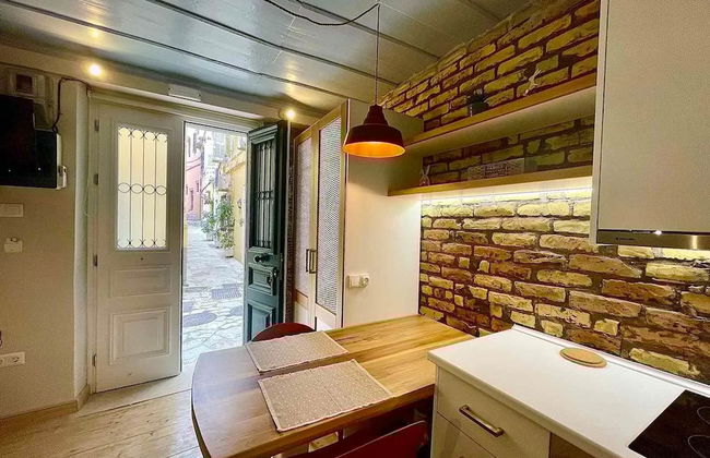 Kukuvayia s Nest-centre Old Town Corfu - Photo 6