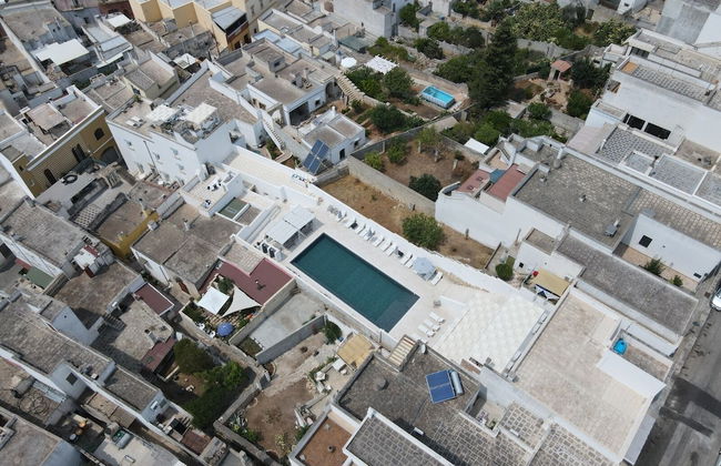 Deluxe Azalea Suite With Private Pool - Photo 20