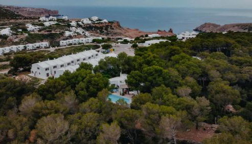 Villa en Cala Morell con piscina privada en el bosque - Foto 4