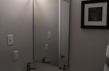 Cameron Village Modern Stylish Condo - Foto 32