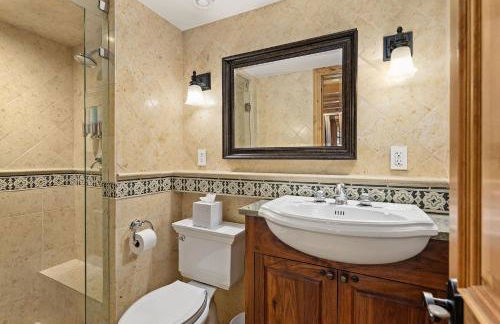 Central AC, Updated 4 BR, 4-5 BA Townhouse, Pool - Foto 17