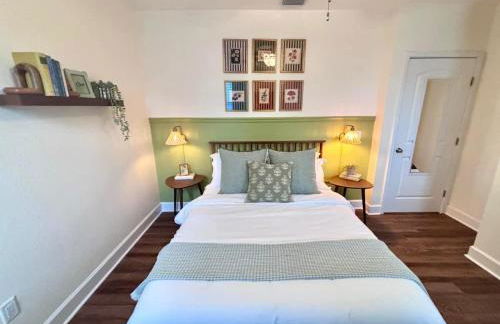 The Citrus Suite Near UF Shands Downtown - Photo 24